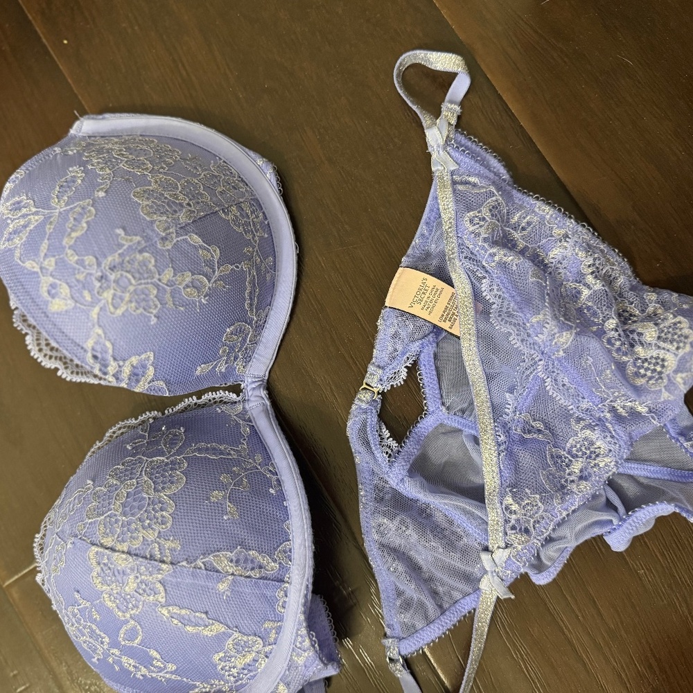 NEW Victoria’s Secret bra set